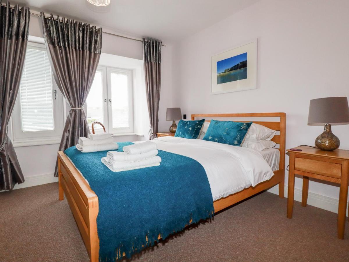 6 Ocean Heights Villa New Quay Екстериор снимка